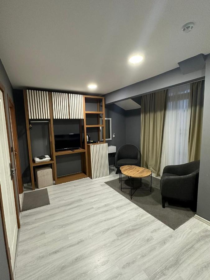 In House Suite Istanbul Bagian luar foto