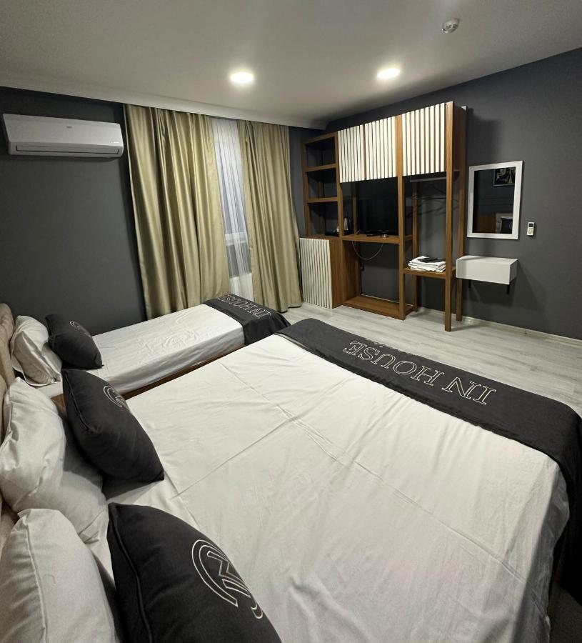 In House Suite Istanbul Bagian luar foto